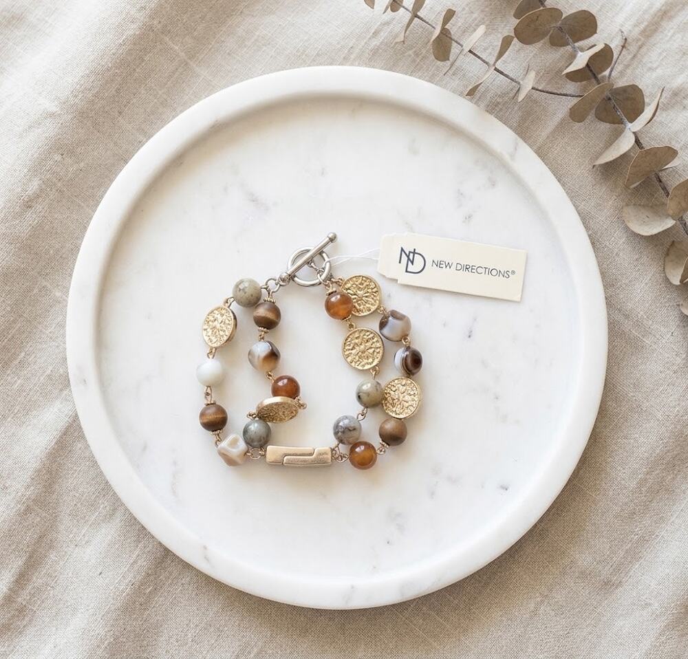 New Directions Bracelet NWT Gold Tone Amber Gray Beaded Multi Strand Toggle